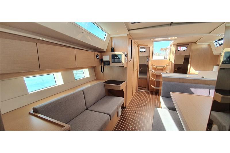 Book yachts online - False - Bavaria C45 (4Cab) - Whisper - rent
