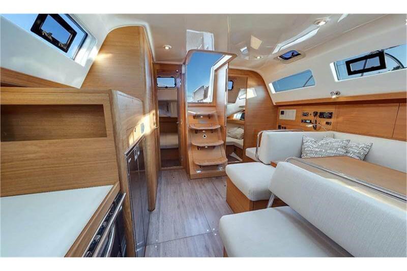 Book yachts online - False - Elan Impression 45.1 (3cab) - Ianira - rent