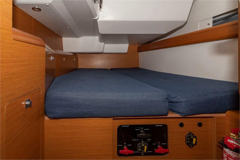 Book yachts online - False - Sun Odyssey 469 (4Cab) - Santa Ponsa - rent