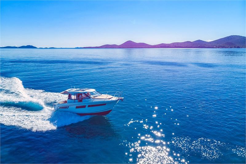 Book yachts online - False - Merry Fisher 855 - Dobrila - rent