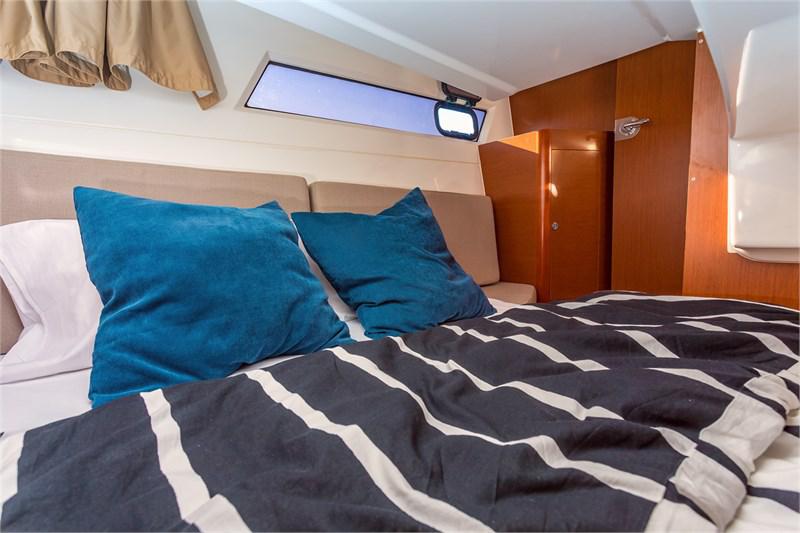 Book yachts online - False - Merry Fisher 855 - Dobrila - rent