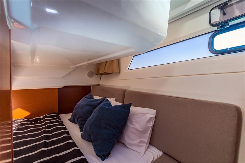 Book yachts online - False - Merry Fisher 855 - Dobrila - rent