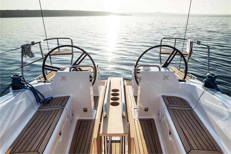 Book yachts online - False - Elan Impression 40.1 (3cab) - Valata - rent