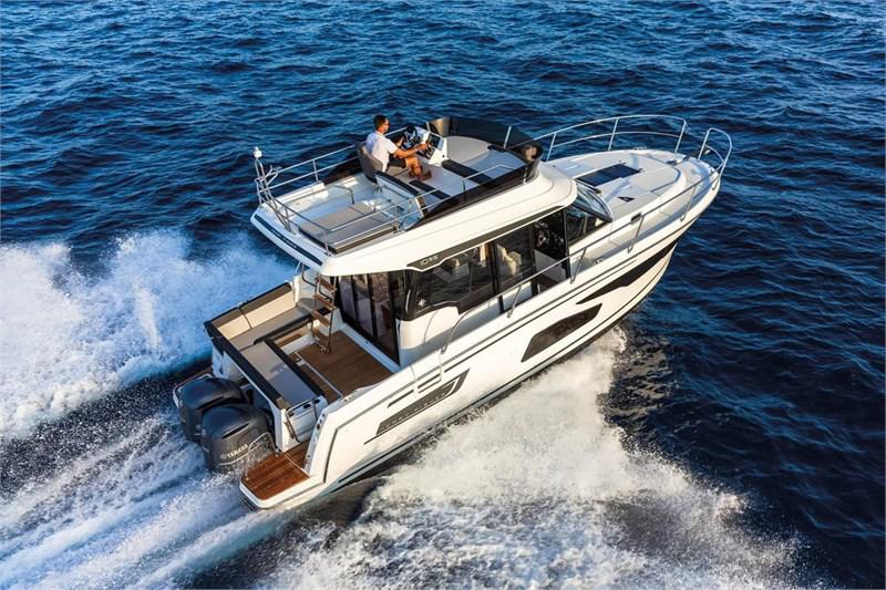 Book yachts online - False - Merry Fisher 1095 - Tana - rent