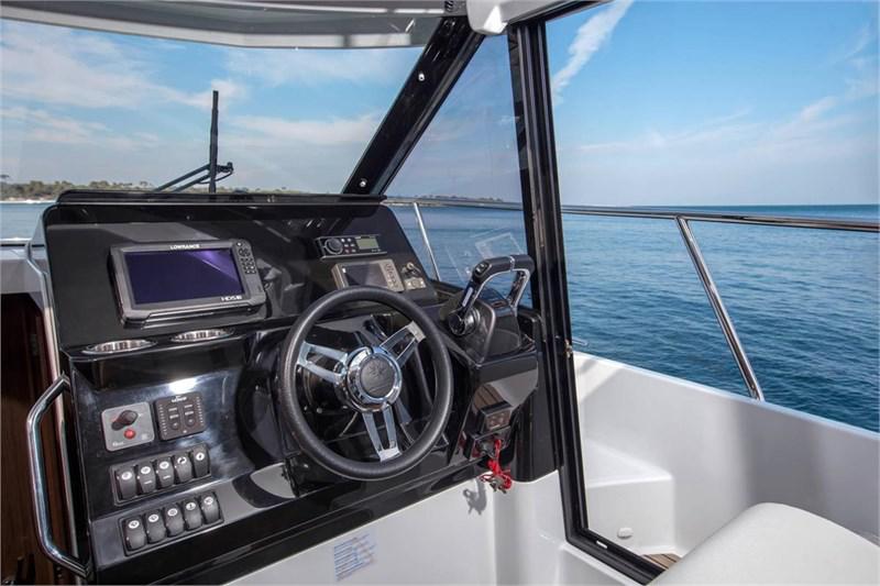 Book yachts online - False - Merry Fisher 1095 - Tana - rent