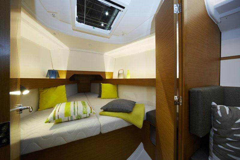Book yachts online - False - Sun Odyssey 349 (3Cab) - Popeye - rent