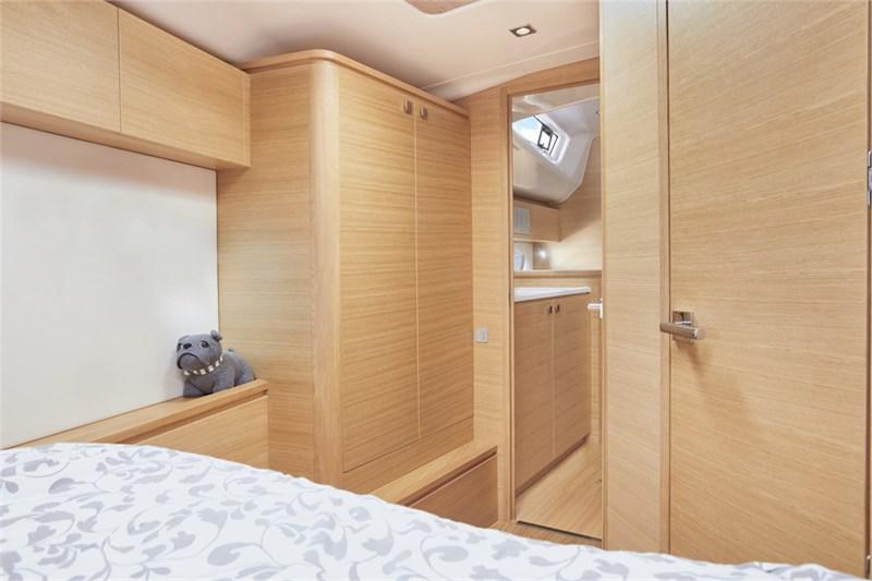 Book yachts online - False - Elan GT 6 - Revolution - rent