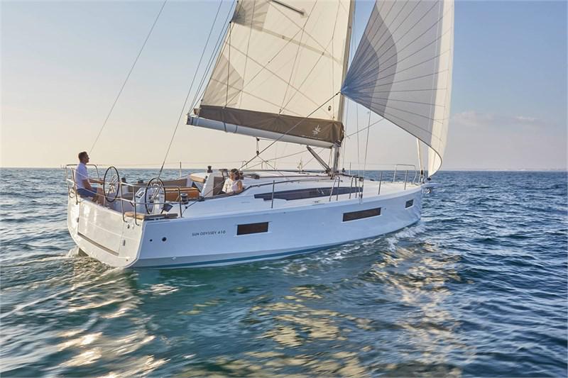 Book yachts online - False - Sun Odyssey 410 (3Cab) - Capri - rent