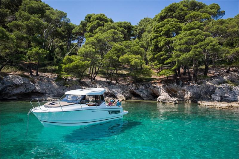 Book yachts online - False - Merry Fisher 795 - Tena - rent