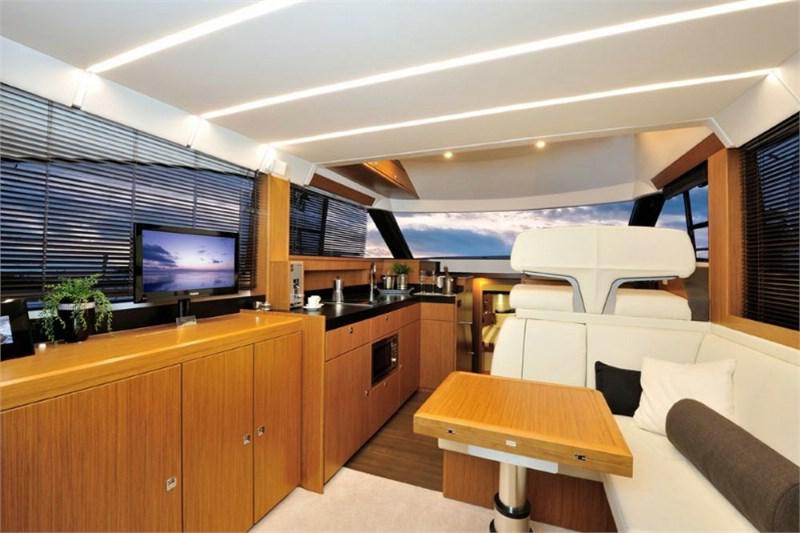 Book yachts online - False - Bavaria Virtess 420 Fly - Mia Sophie - rent