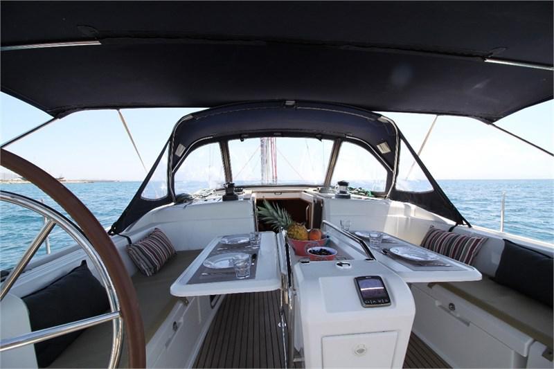 Book yachts online - False - Sun Odyssey 509 (5Cab) - Lucky Slot - rent