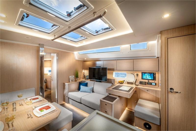 Book yachts online - False - Bavaria C50 (4Cab) - Naltoya - rent