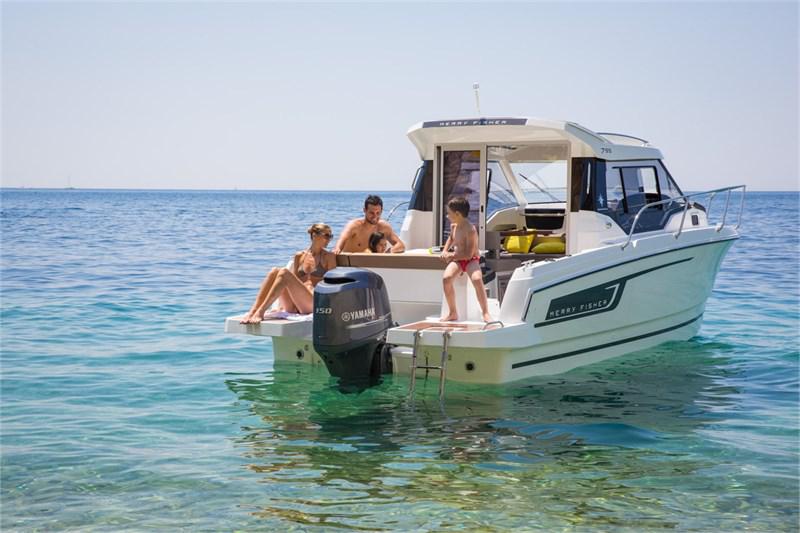 Book yachts online - False - Merry Fisher 795 - Frida - rent