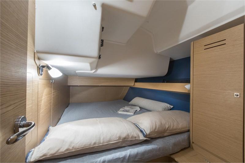 Book yachts online - False - Dufour 460 Grand Large (4Cab) - Eva - rent
