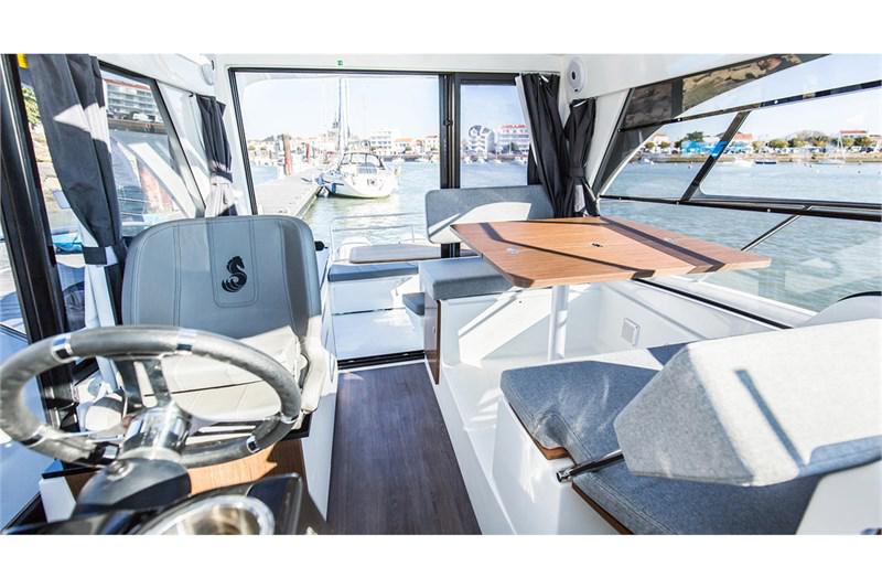 Book yachts online - False - Antares 9 OB - Aurora - rent