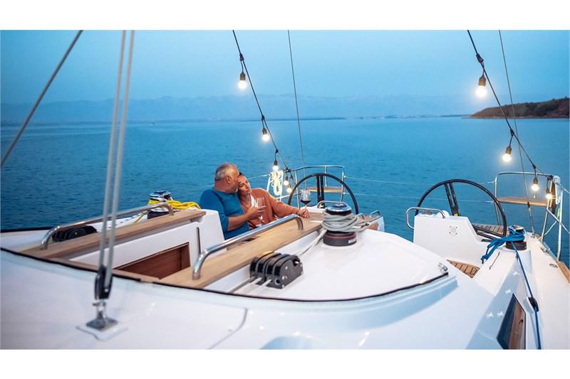 Book yachts online - False - Elan Impression 40.1 (3cab) - Sv. Nikola - rent
