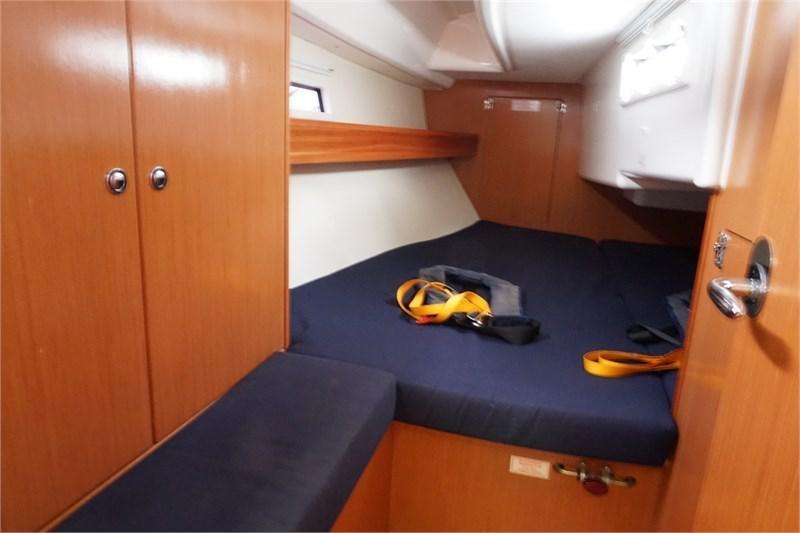 Book yachts online - False - Bavaria 32 Cruiser - Waka Waka - rent