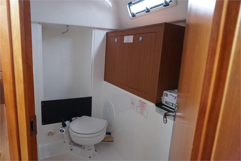 Book yachts online - False - Bavaria 32 Cruiser - Waka Waka - rent