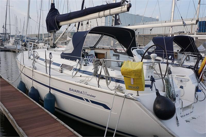 Book yachts online - False - Bavaria 36 Cruiser (3Cab) - Mojito - rent