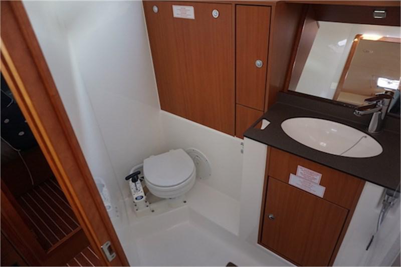Book yachts online - False - Bavaria Cruiser 40 (3Cab) - Santiano - rent