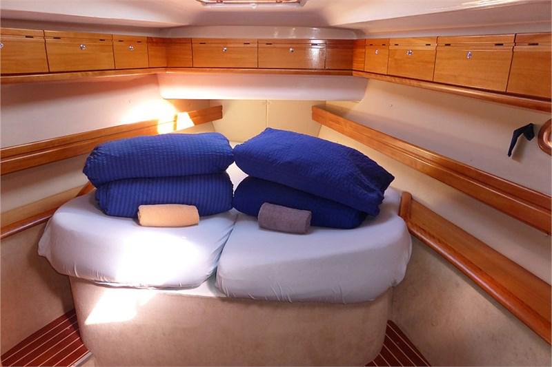Book yachts online - False - Bavaria 46 Cruiser (4Cab) - Ariana - rent