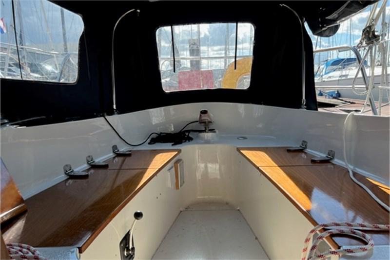 Book yachts online - False - Snapdragon - Frappant - rent