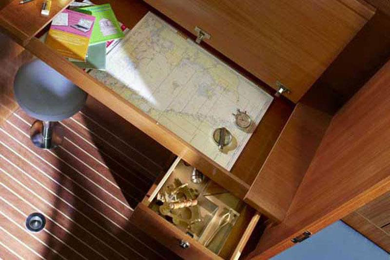Book yachts online - False - Bavaria 43 Cruiser (3Cab) - Blue Miracle - rent