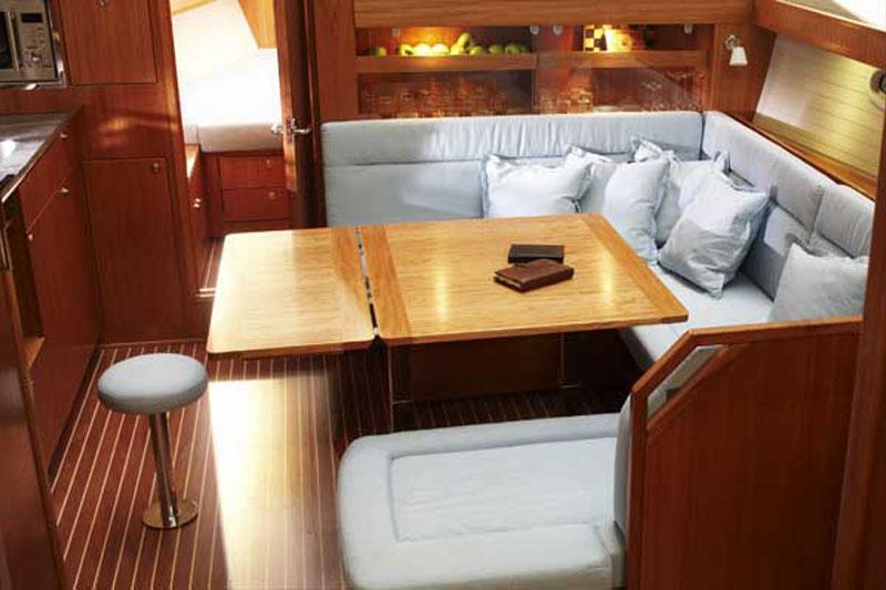 Book yachts online - False - Bavaria 43 Cruiser (3Cab) - Wine Cruiser - rent