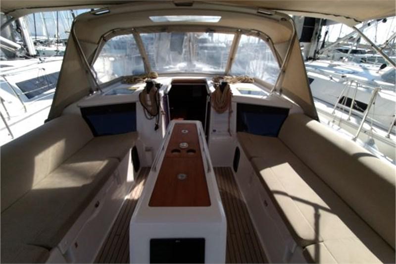Book yachts online - False - Dufour 430 (4cab) - Triumph - rent