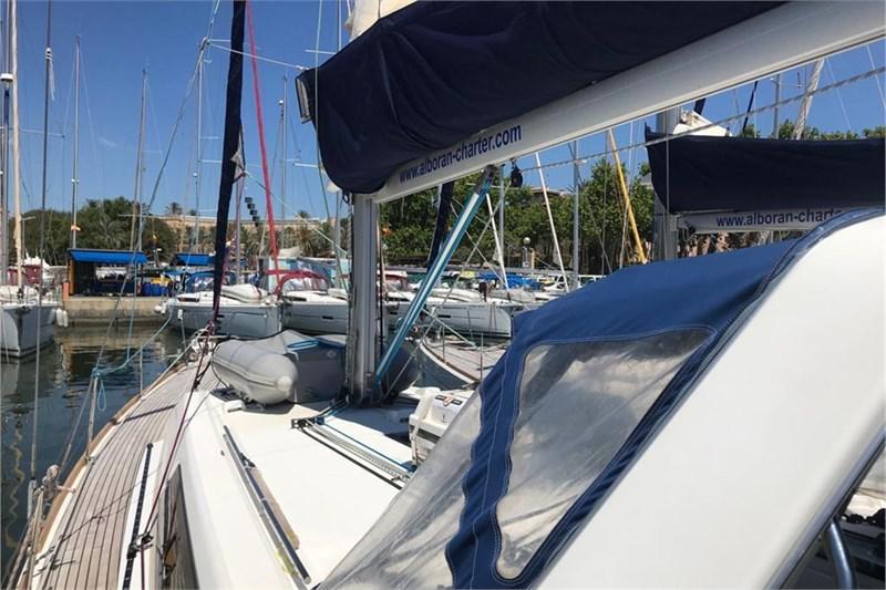 Book yachts online - False - Oceanis 45 (4Cab) - Alboran Gin Fizz (Radazul) - rent