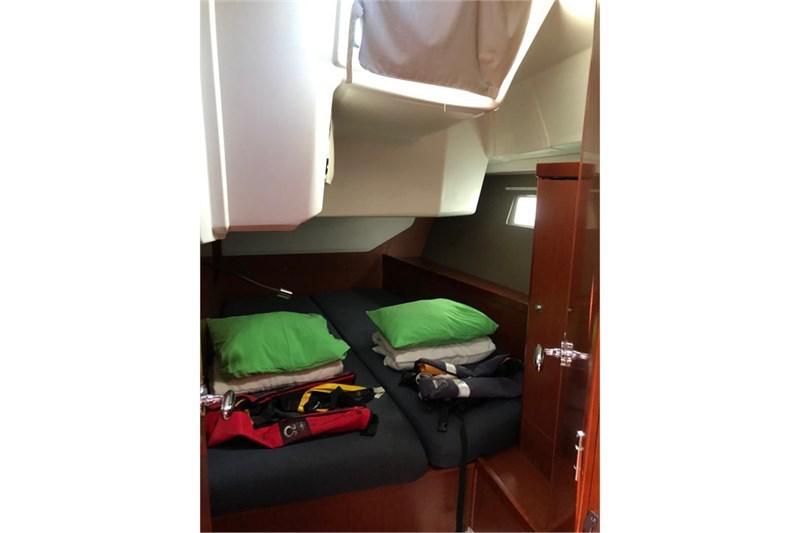 Book yachts online - False - Oceanis 45 (4Cab) - Alboran Gin Fizz (Radazul) - rent