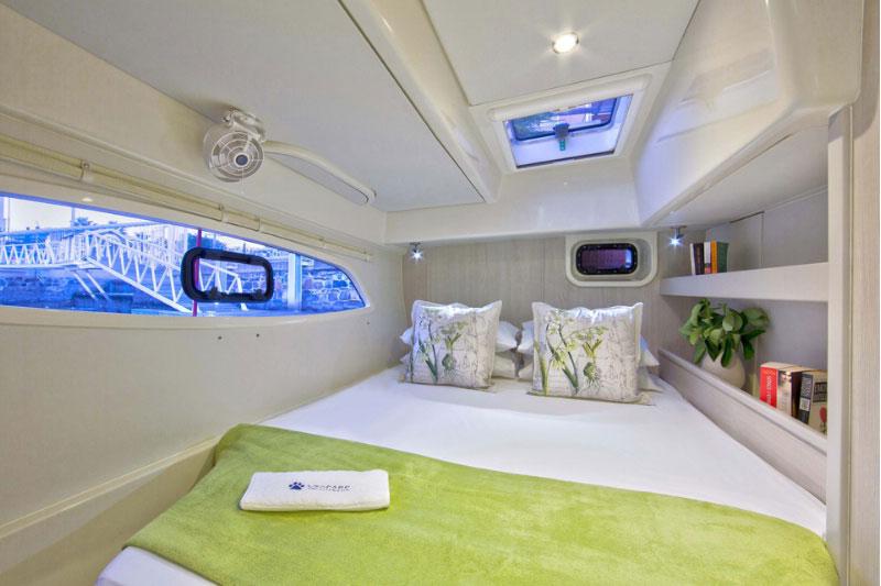 Book yachts online - False - Leopard 44 (4Cab) - La Luna - rent