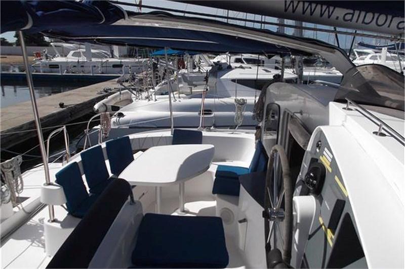 Book yachts online - False - LAVEZZI 40 (4Cab) - Alboran Kupela (Cienfuegos) - rent