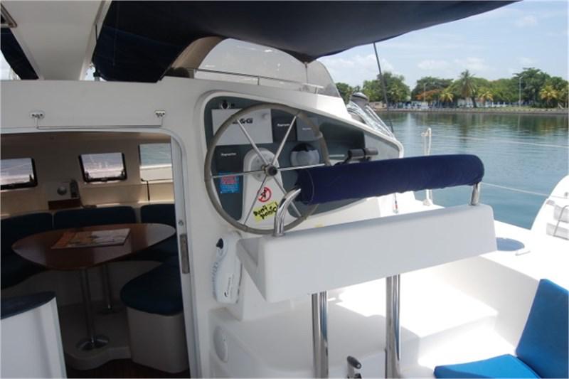 Book yachts online - False - LAVEZZI 40 (4Cab) - Alboran Kupela (Cienfuegos) - rent