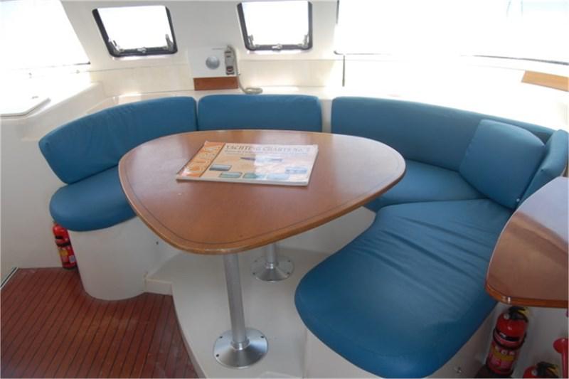 Book yachts online - False - LAVEZZI 40 (4Cab) - Alboran Kupela (Cienfuegos) - rent