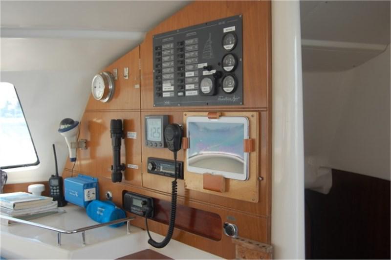 Book yachts online - False - LAVEZZI 40 (4Cab) - Alboran Kupela (Cienfuegos) - rent