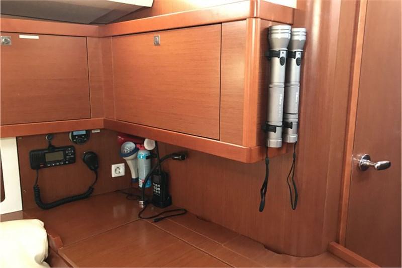 Book yachts online - False - Oceanis 45 (4Cab) - Alboran XXXIV Nini (Radazul) - rent