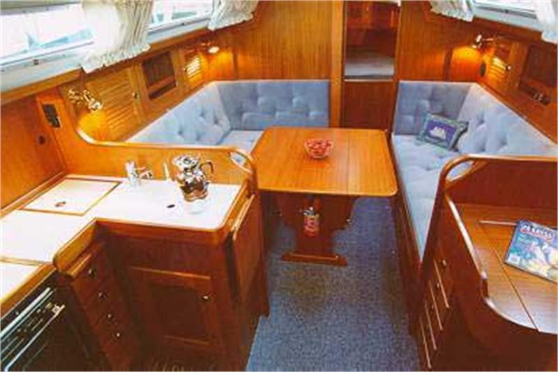 Book yachts online - False - Hallberg-Rassy 34 (2Cab) - Rassy - rent