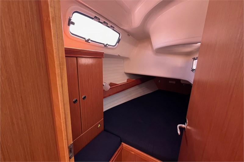 Book yachts online - False - Bavaria 35 Cruiser (3Cab) - Jana - rent
