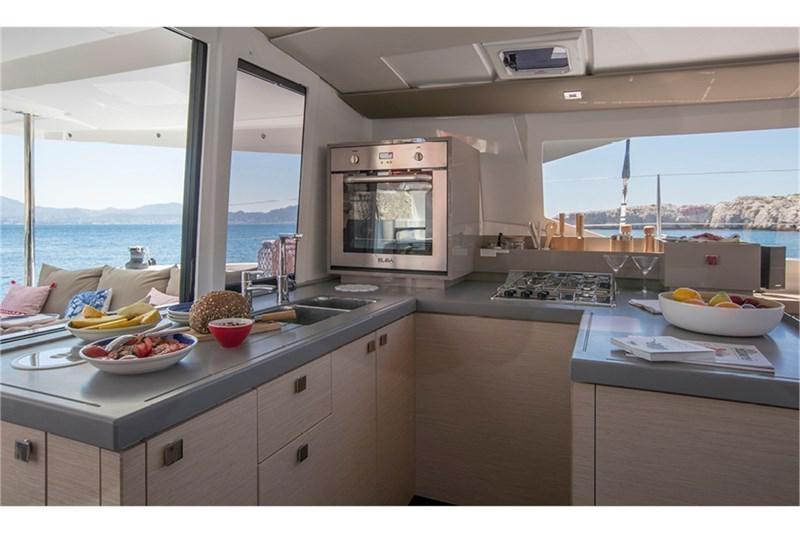 Book yachts online - False - Astrea 42 (4Cab) - Vicarello - rent