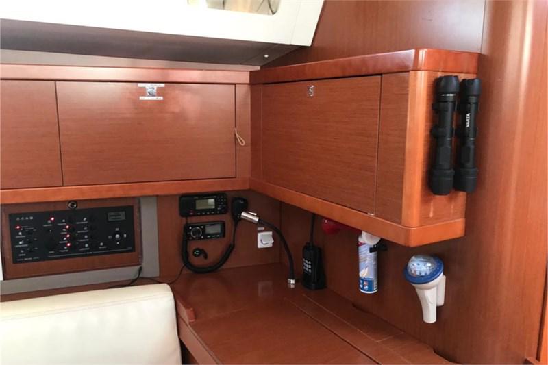Book yachts online - False - Oceanis 45 (4Cab) - Alboran Gin Fizz (Mallorca/La Lonja) - rent
