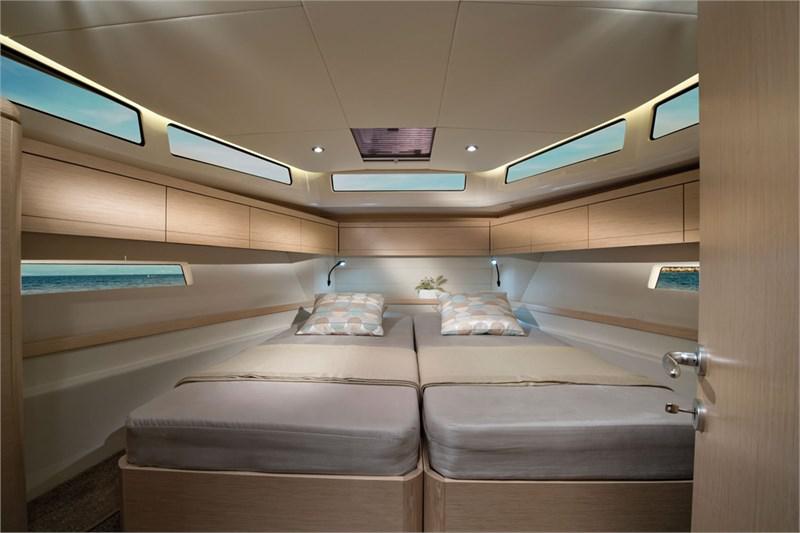 Book yachts online - False - Greenline 39 - Vita Bella - rent