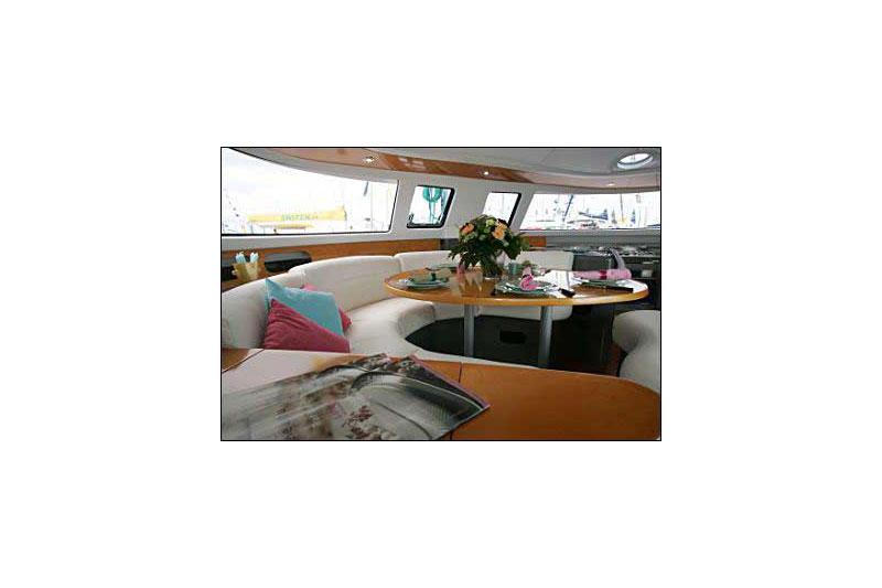 Book yachts online - False - Belize 43 (4Cab) - Piropo (Radazul) - rent