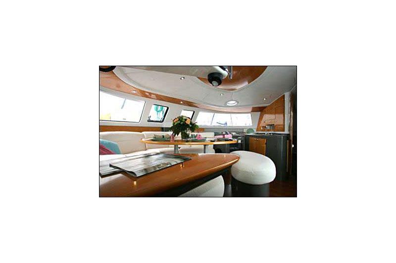 Book yachts online - False - Belize 43 (4Cab) - Piropo (Radazul) - rent