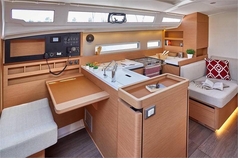 Book yachts online - False - Sun Odyssey 410 (3Cab) - Alboran Albariño (Mallorca/La Lonja) - rent