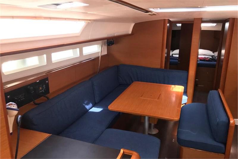 Book yachts online - False - Sun Odyssey 519 (5Cab) - Alboran Prosecco (Mallorca/La Lonja) - rent