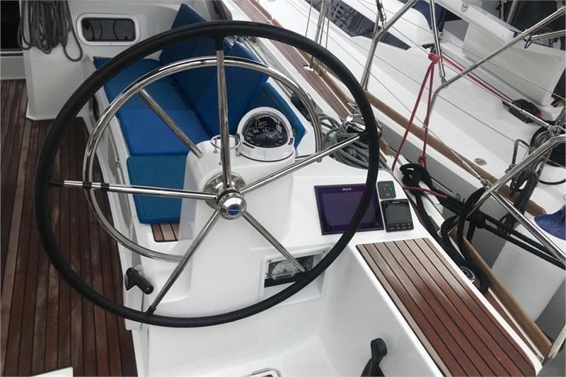 Book yachts online - False - Sun Odyssey 519 (5Cab) - Alboran Grappa (Mallorca/La Lonja) - rent
