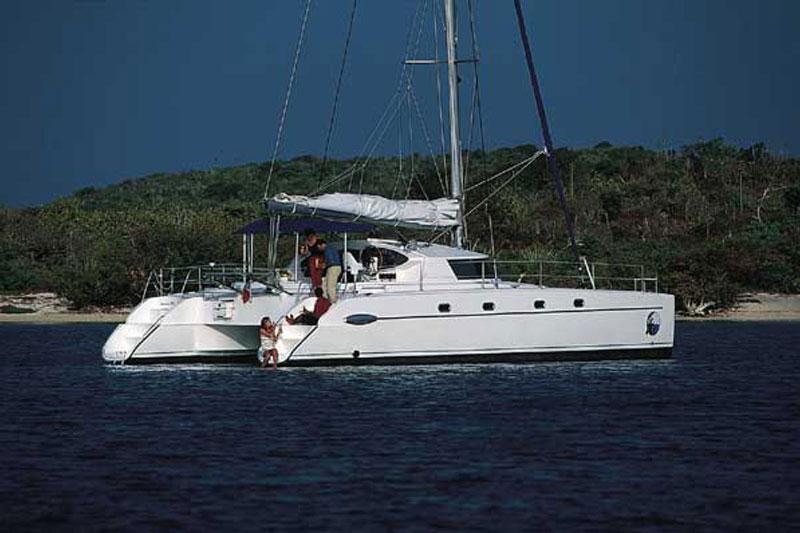 Book yachts online - False - Belize 43 (4Cab) -  Alboran Piropo (Cienfuegos) - rent