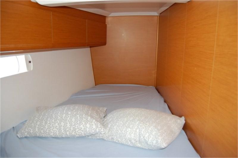 Book yachts online - False - Sun Odyssey 519 (5Cab) - Alboran Champagne - rent