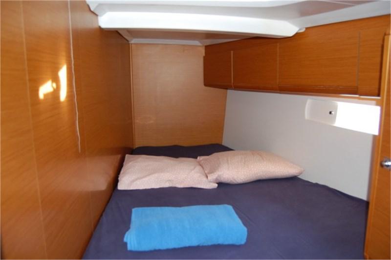 Book yachts online - False - Sun Odyssey 519 (5Cab) - Alboran Champagne - rent